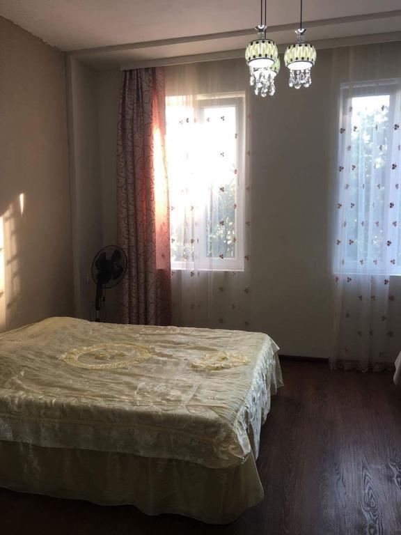 Homestay Izolda Batumi Kültér fotó