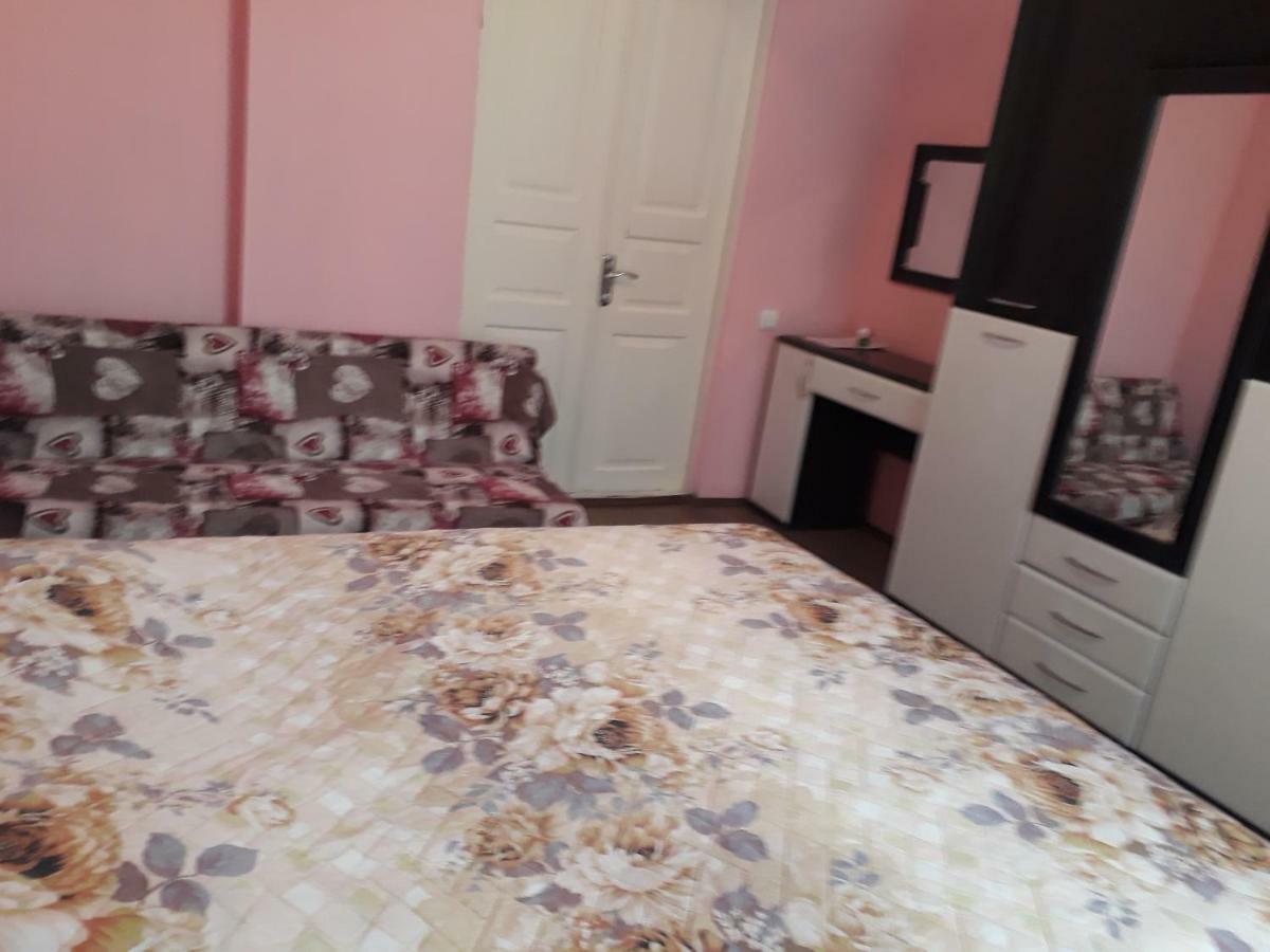 Homestay Izolda Batumi Kültér fotó